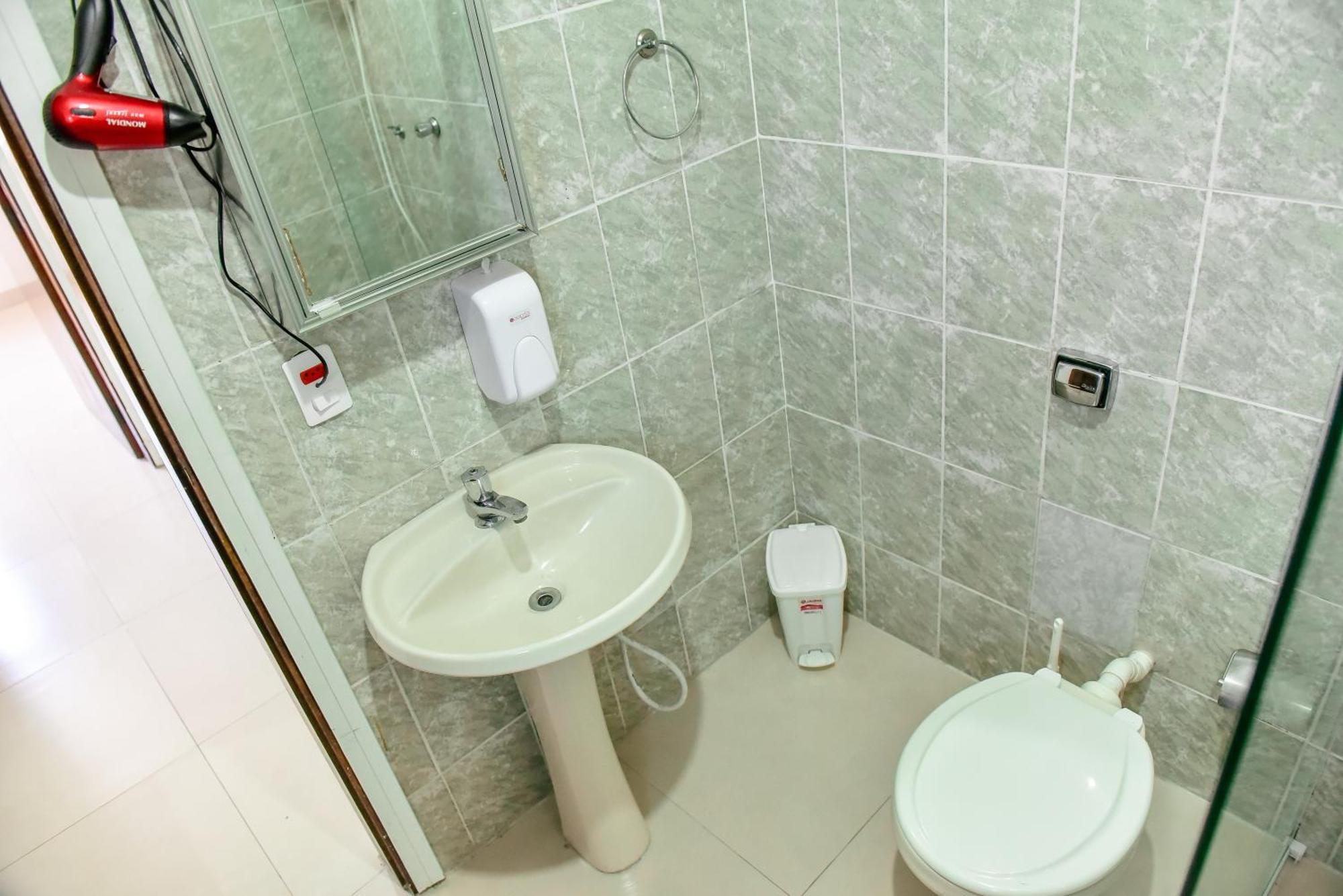 Chalés por temporada no Villagio Santa Mônica, em Caraguatatuba Chambre photo