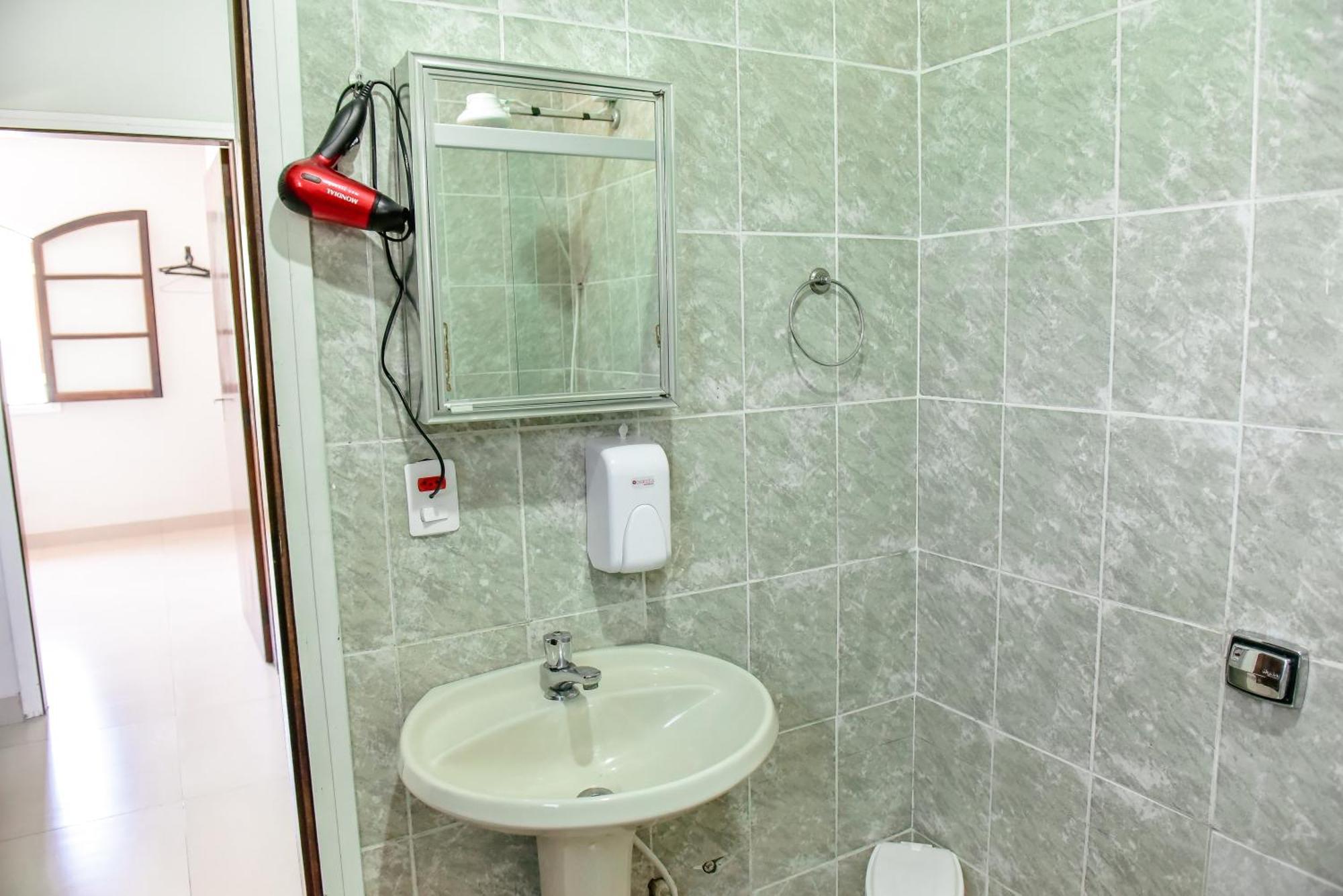 Chalés por temporada no Villagio Santa Mônica, em Caraguatatuba Chambre photo